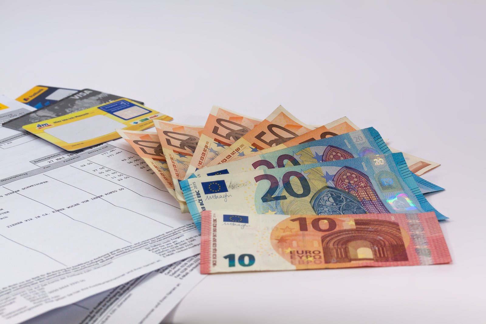 11 Best Apps to Send Money to Nigeria